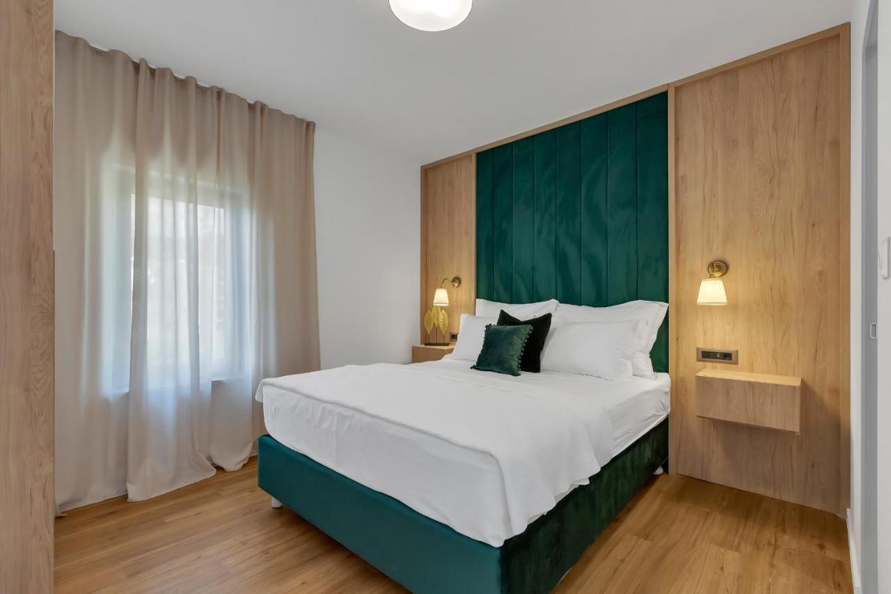 1-2 Luxury L&l - 100m From The - Makarska Exklusiv Apartment